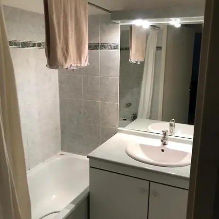 Flat Lägenhet